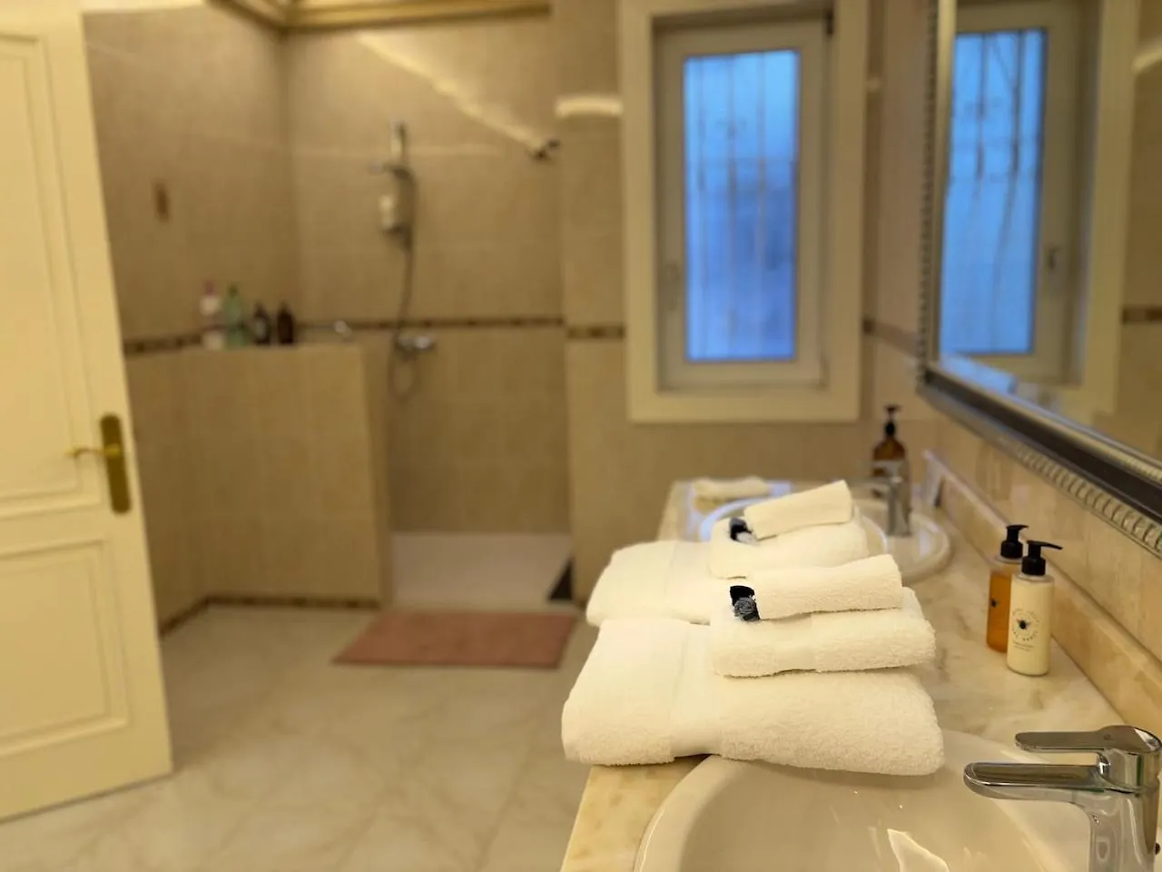 Kishni, Peaceful And Luxury Suite Villa Arrecife  Spain