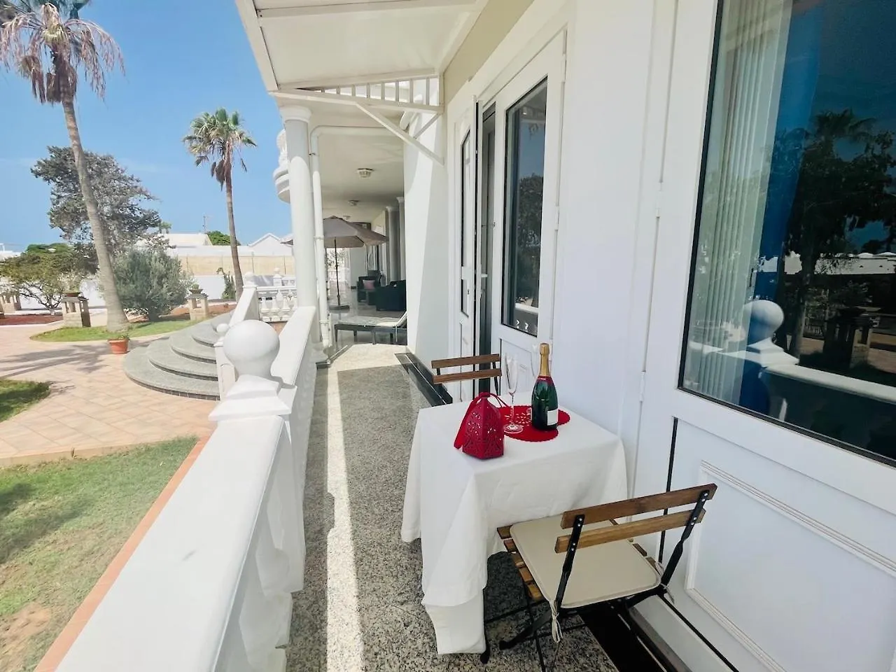 Kishni, Peaceful And Luxury Suite Villa Arrecife  Spain